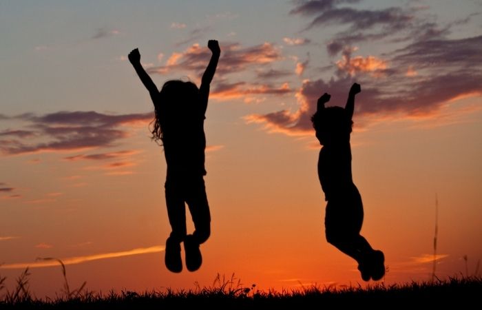 Bajemos el ritmo y veremos mejor lo que realmente necesitan nuestros hijos