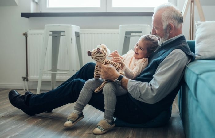 Nuestros padres, sus abuelos, una relación fundamental para su personalidad