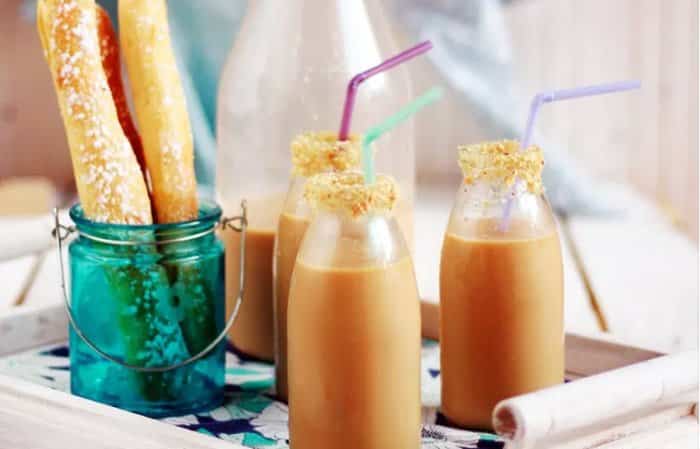 Horchata de avellana con Fartons