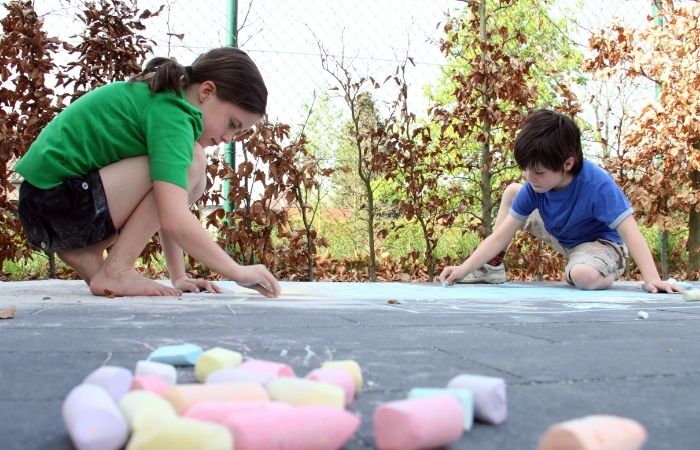 Aburrirse es bueno para nuestros hijos, dejemos espacio para la creatividad