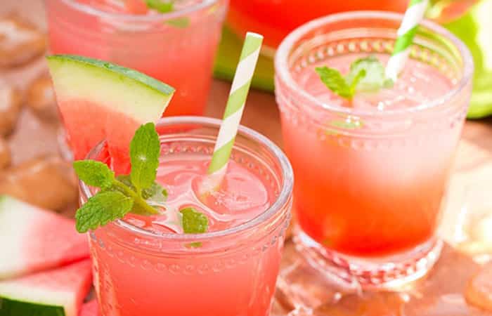 Limonada casera con frutas: 7 ideas refrescantes y deliciosas para este verano