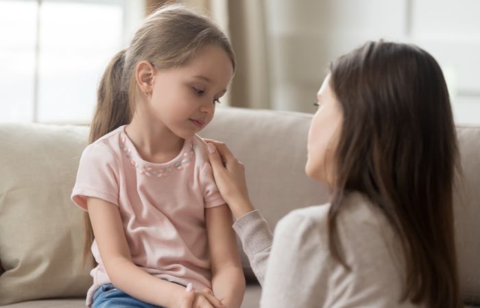 Cómo hablar con los niños de la enfermedad grave de alguien cercano