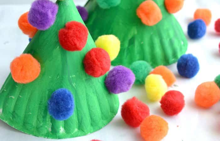 6 Manualidades de Navidad con platos de cartón