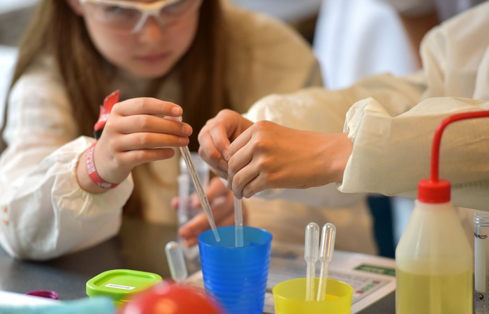 Más de 10 libros de experimentos con los que te convertirás en todo un científico