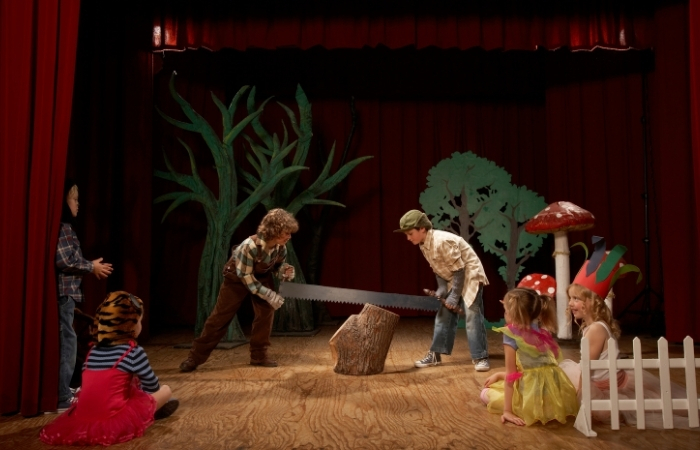 20 Libros de teatro para niños y adolescentes