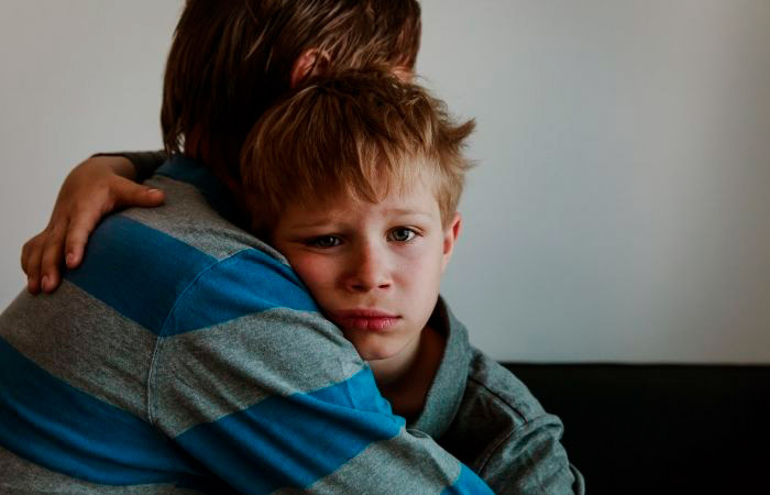 Estrés postraumático en niños y adolescentes: qué es, cómo les afecta y cuál es el tratamiento