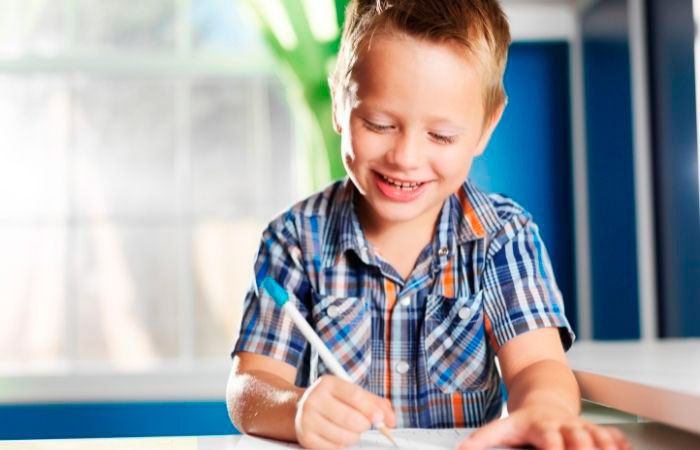 Juegos y actividades de escritura creativa: una alternativa de ocio infantil llena de beneficios