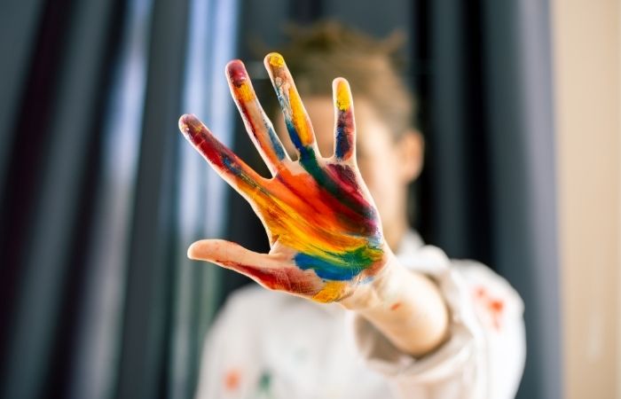 Comentarios y actitudes que incitan los delitos de odio y la homofobia