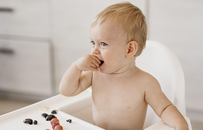 10 Tips para que los niños coman solos
