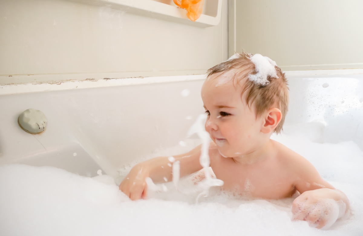 Hora del baño: ¿qué debemos tener en cuenta para garantizar el bienestar de nuestro bebé?