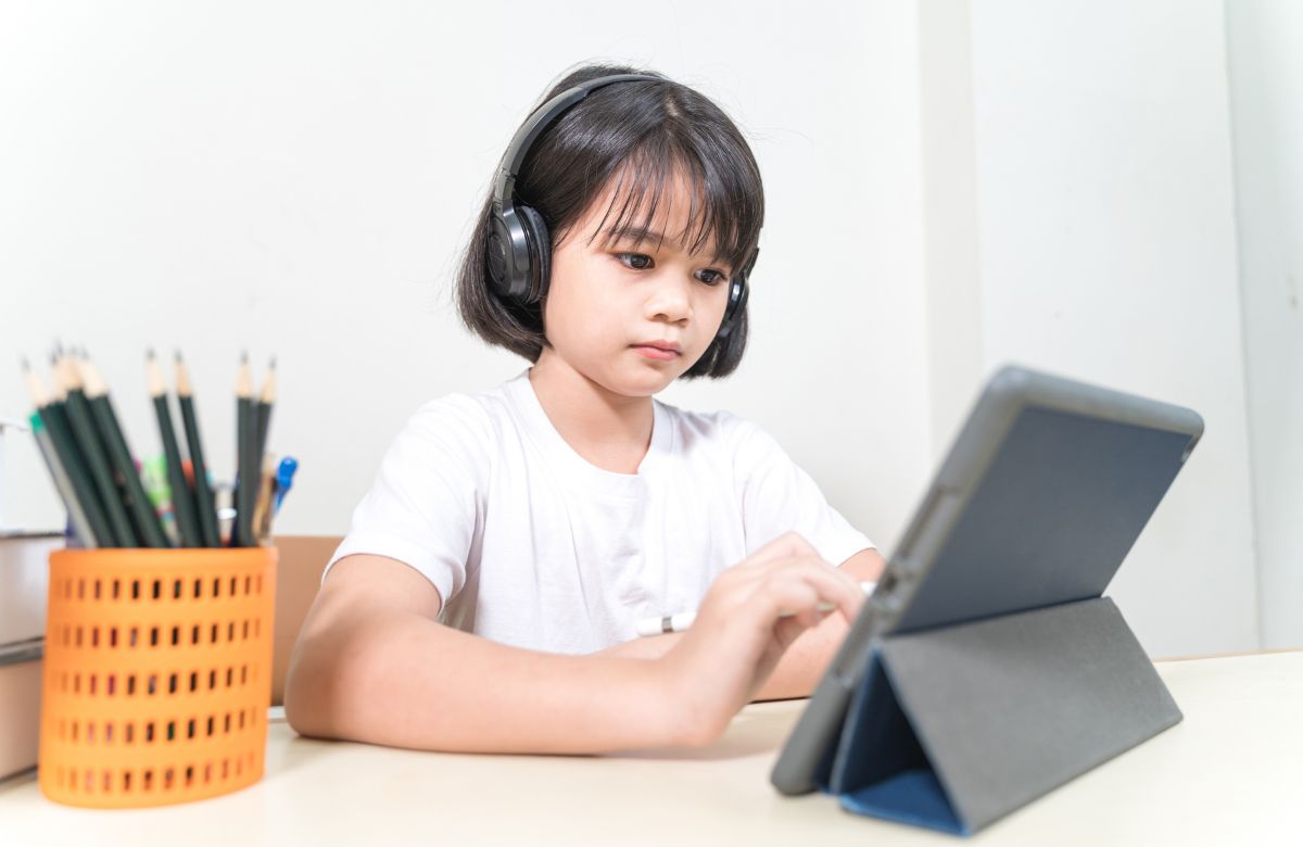 Plataformas educativas para que los niños repasen durante las vacaciones escolares