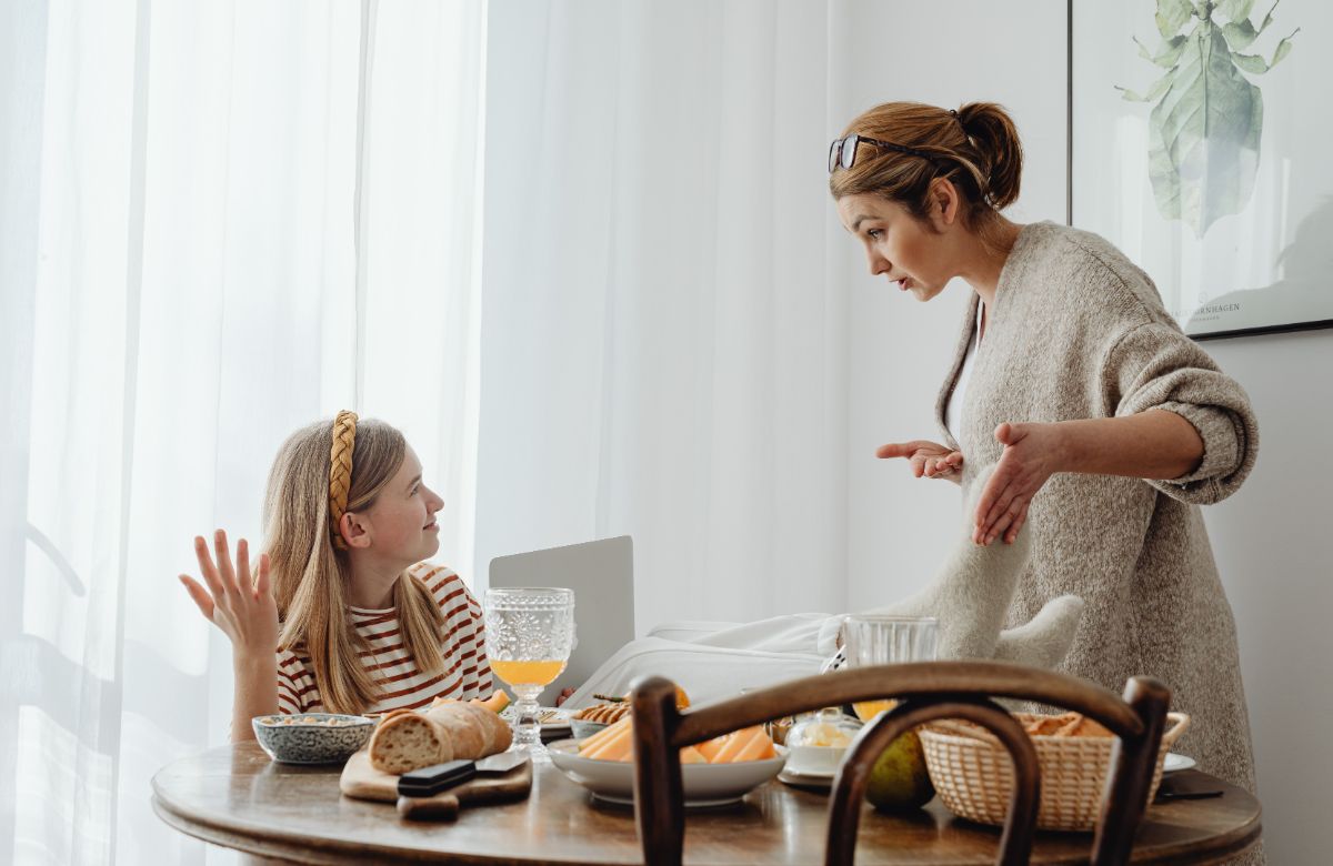 ¿Criticas constantemente a tus hijos? Esto es lo que provoca en su cerebro