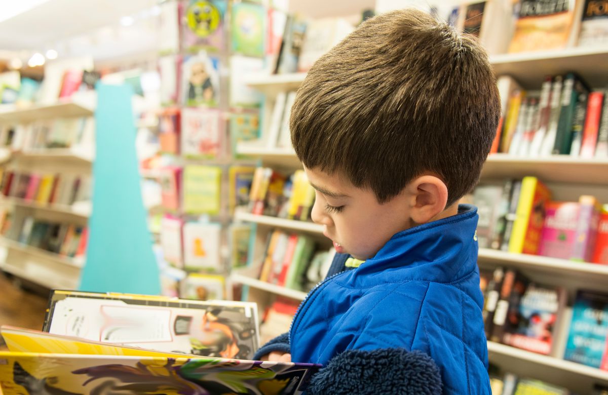 10 Librerías infantiles llenas de encanto para perderos con vuestros hijos