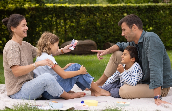 Los juegos de mesa también son para el verano: descubre sus beneficios