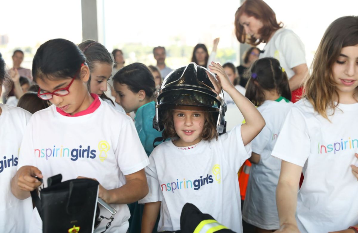 Inspiring Girls trabaja por la igualdad real en la celebración del Día de la Niña
