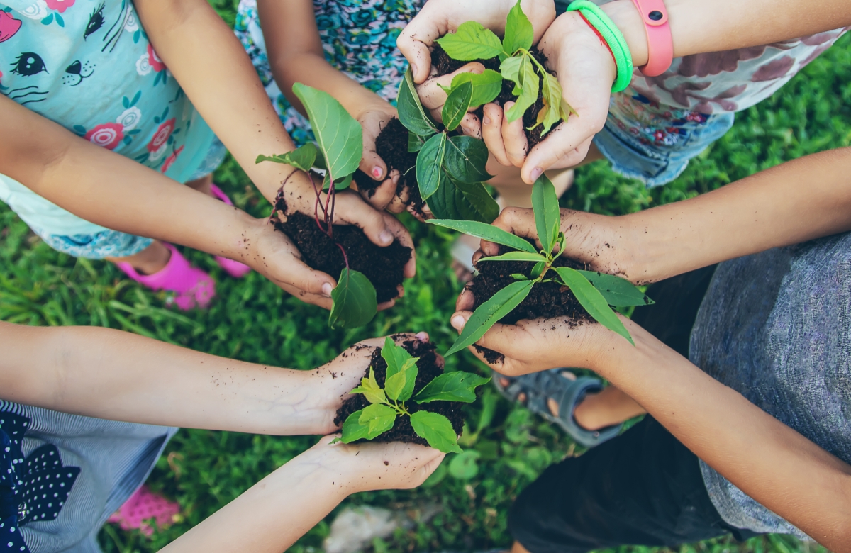 Héroes y heroínas de la jardinería: cómo acercar a la infancia a esta beneficiosa actividad