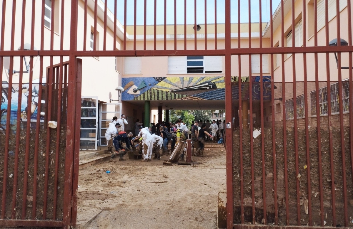'Adopta un Colegio', una iniciativa para reconstruir la educación en los municipios afectados por la DANA