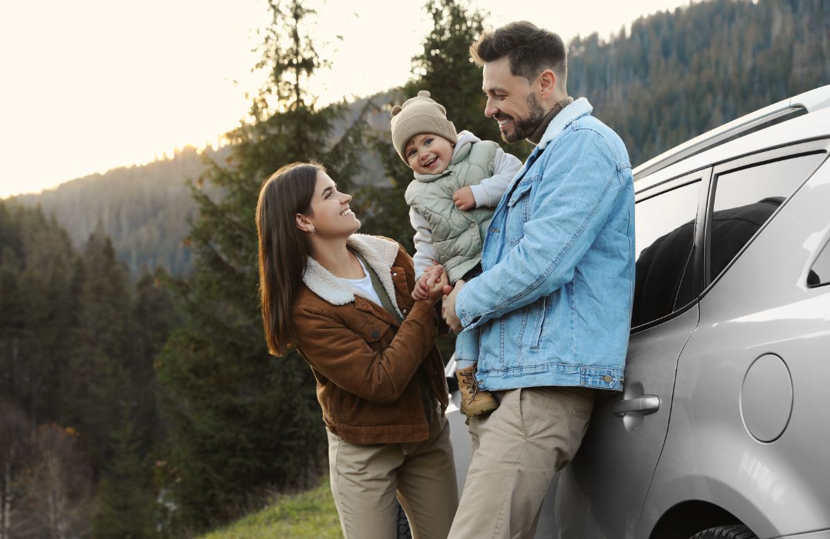 Seguros de coche y viajes en Semana Santa: cómo proteger a tu familia al viajar con niños