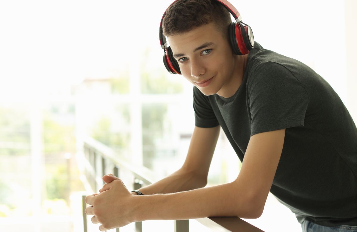 Qué hacer si no soportas la música que escuchan tus hijos