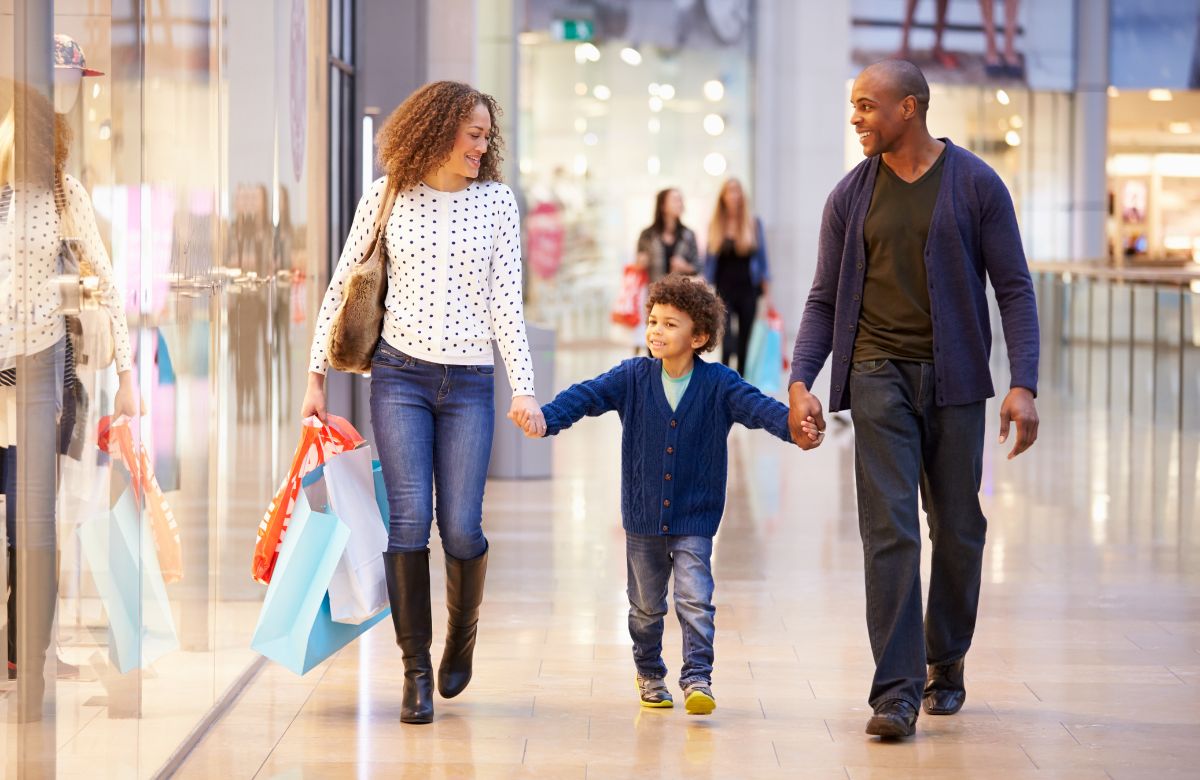¿Estás educando a tus hijos en la tendencia 'No buy'?
