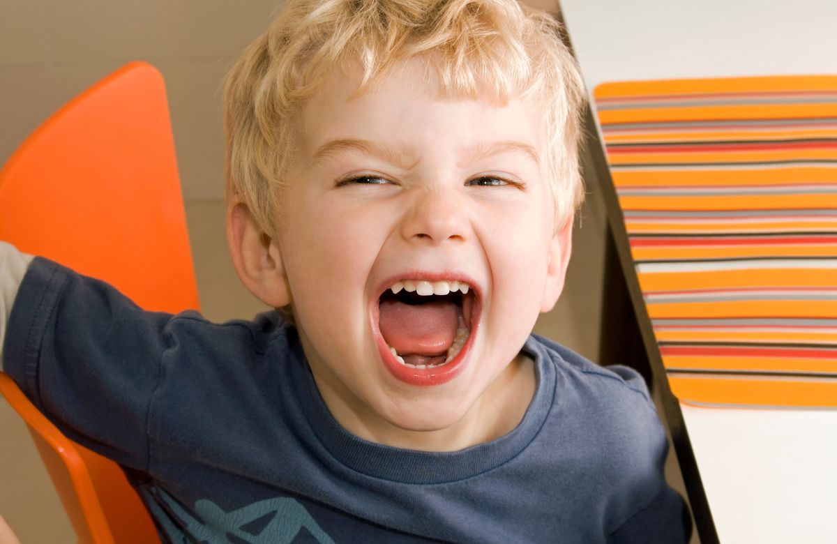 Como enseñar a los niños a no gritar: consejos de una logopeda
