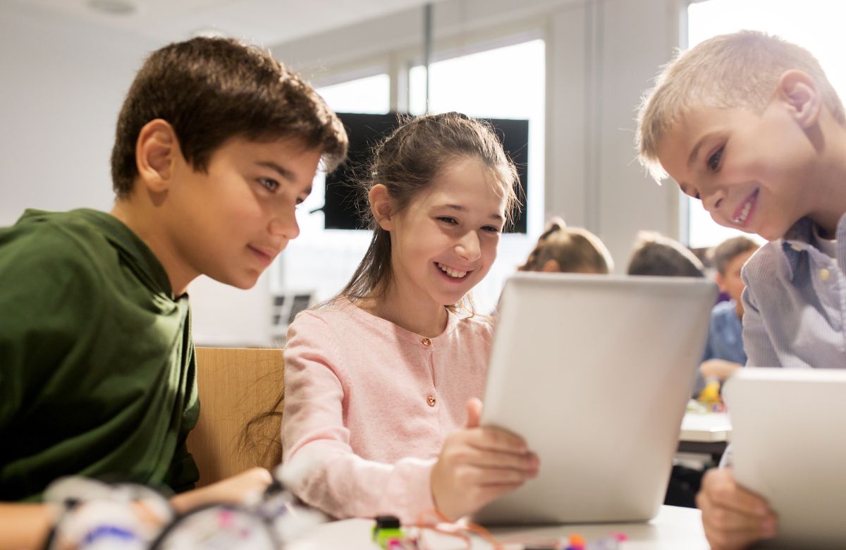 Generación Alpha: este es el perfil de los nativos digitales